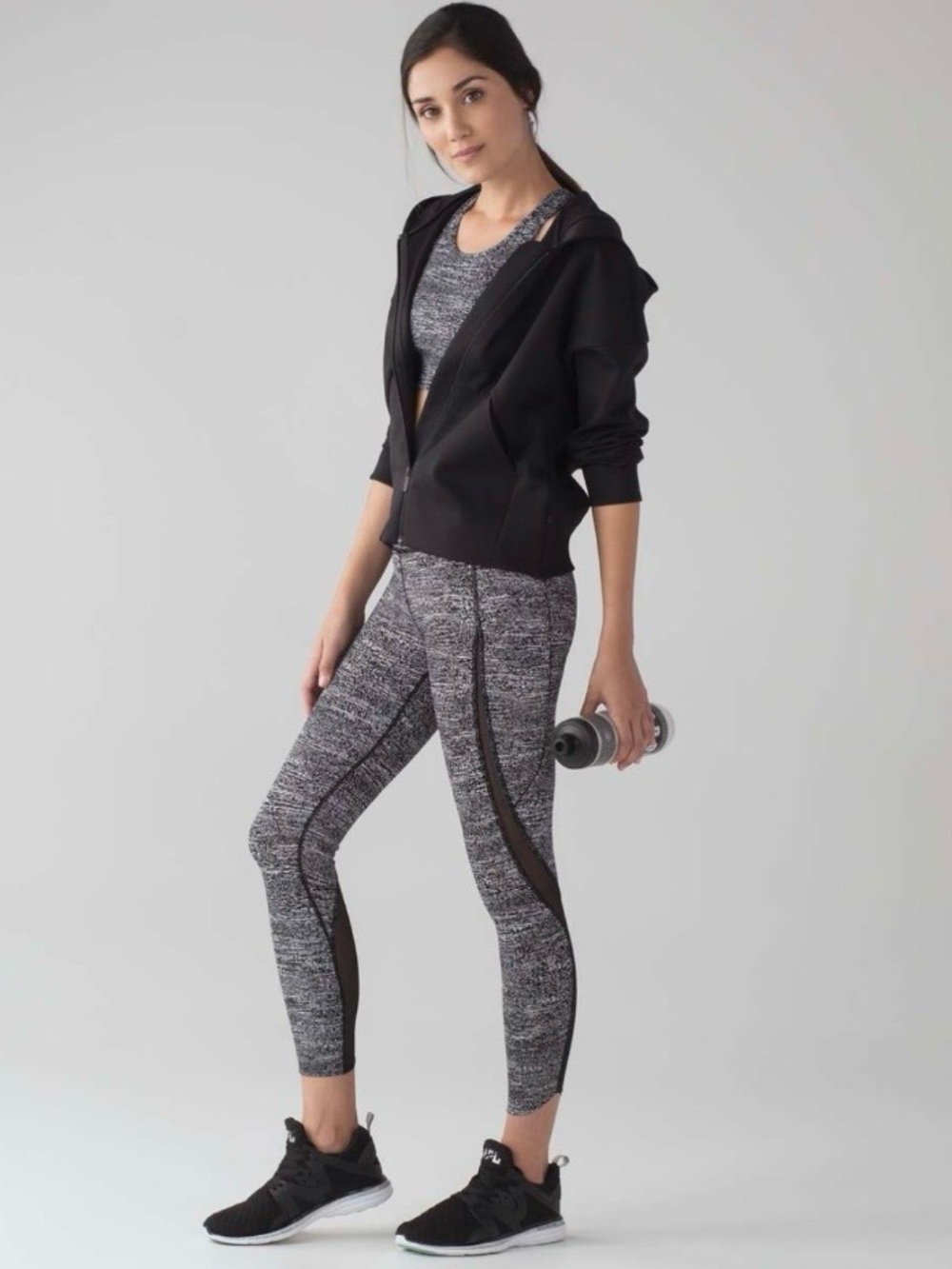 Lululemon Pace Perfect 7/8 Tight 25” Size 6 - Air Time White Black / Black